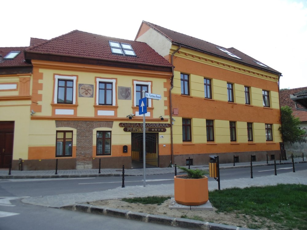 Curtea Brașoveană
